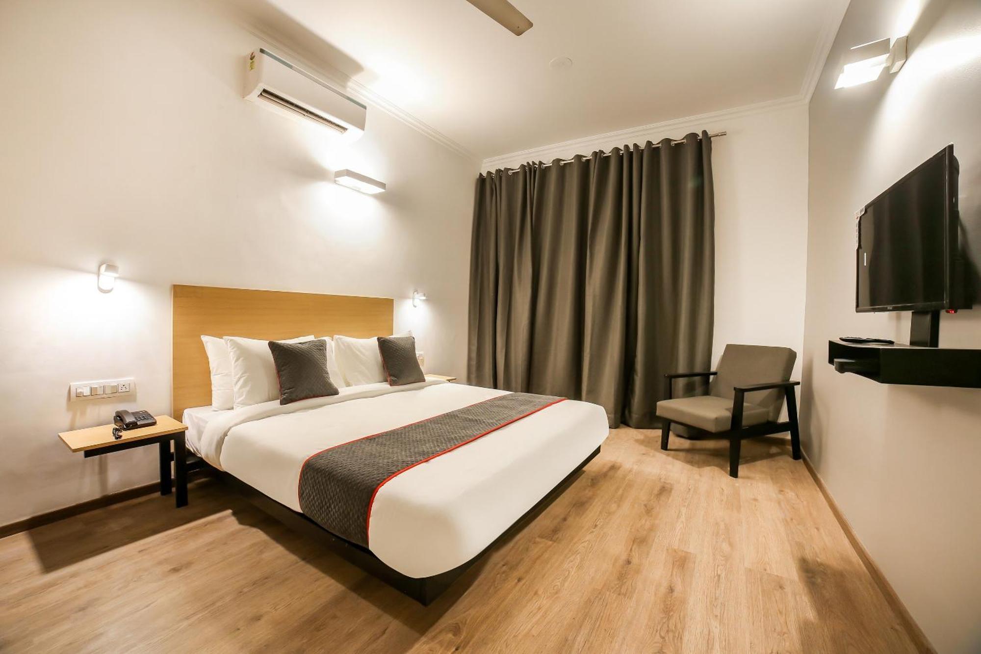 Hotel King Plaza Near Delhi Airport New Delhi Exterior photo